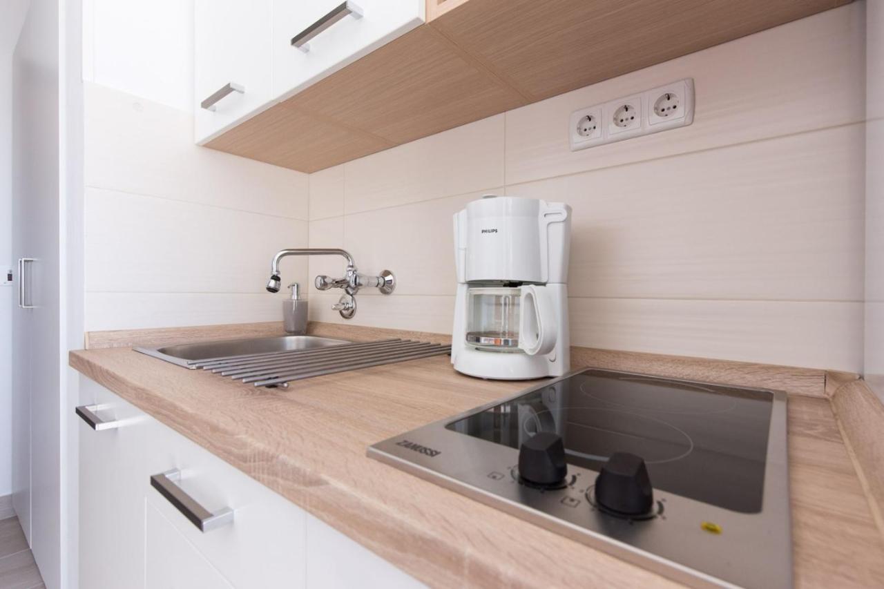 Apartments Adrijana Malinska Ngoại thất bức ảnh