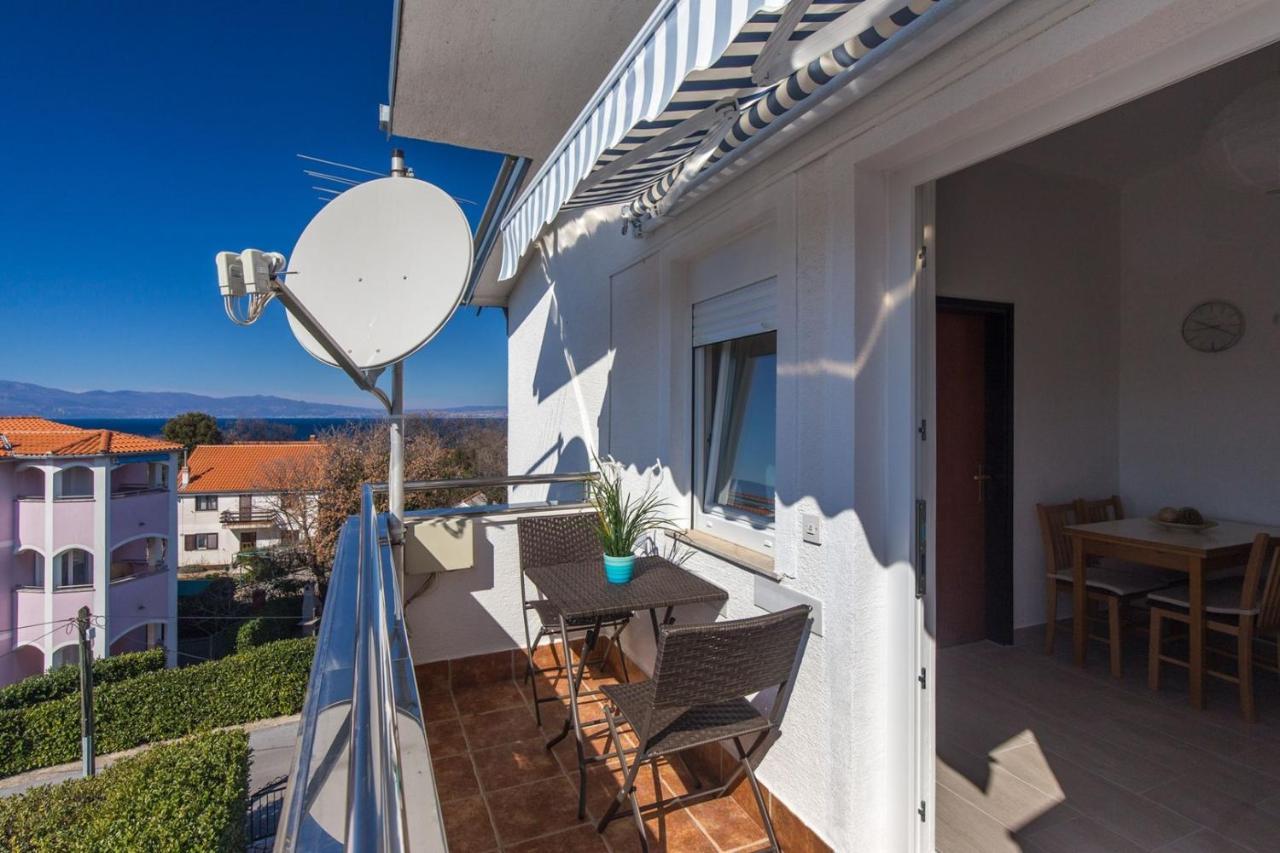 Apartments Adrijana Malinska Ngoại thất bức ảnh